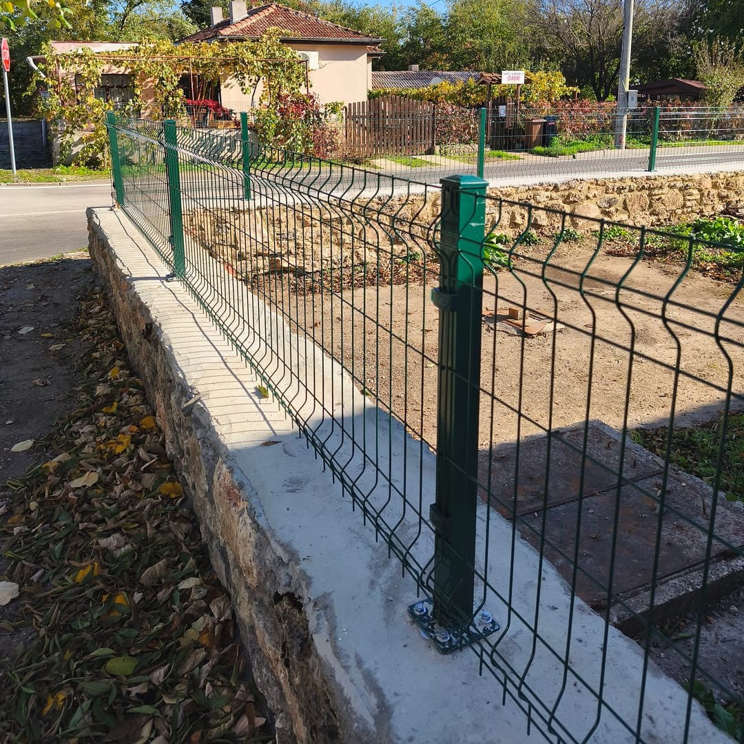 Оградни пана